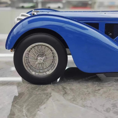 [AutoArt] 1:18 Bugatti 1936 Type 57S Atlantic Blue Model Car Die-Cast