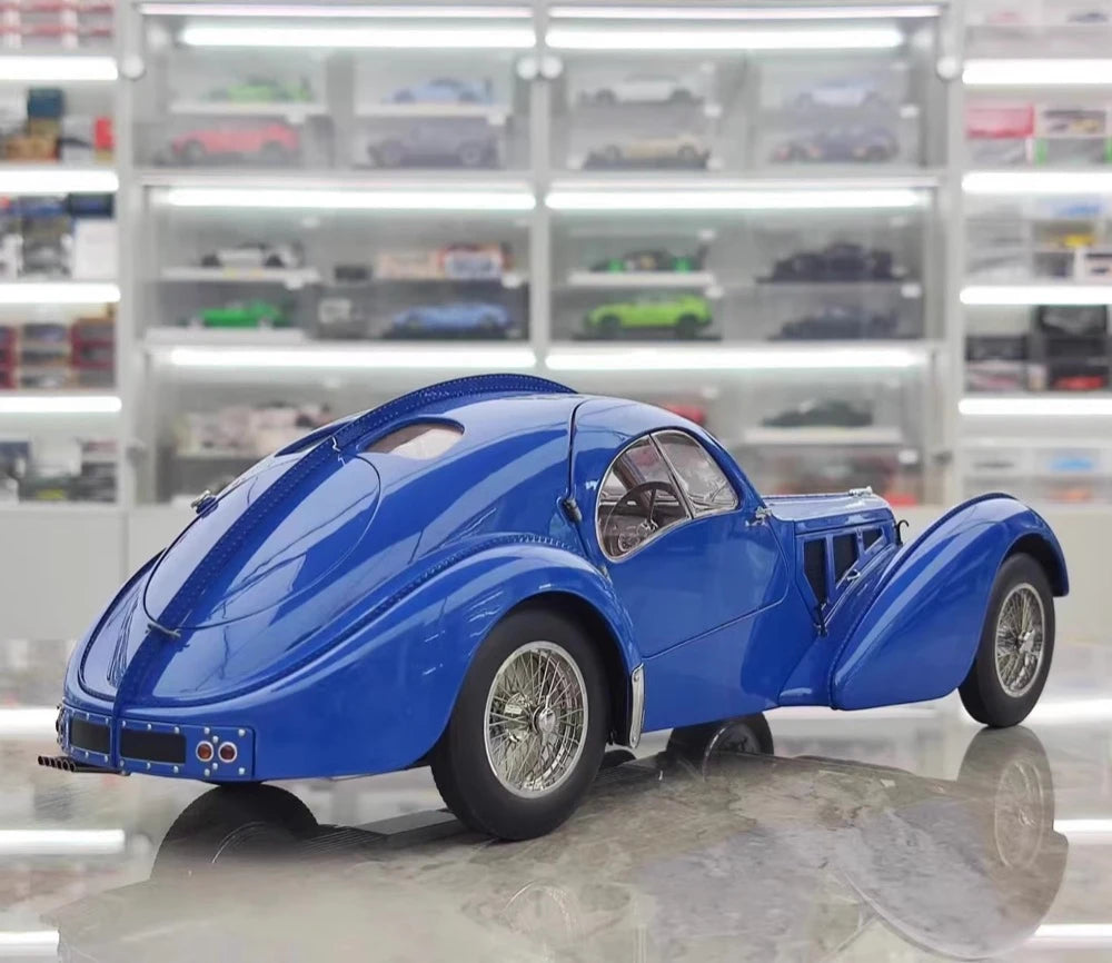[AutoArt] 1:18 Bugatti 1936 Type 57S Atlantic blu modellino di auto Die-Cast