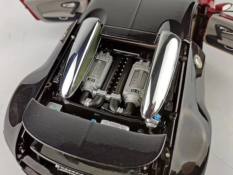 [AutoArt] 1:18 Bugatti 2005 Veyron EB 16.4 Red Model Car Die-Cast
