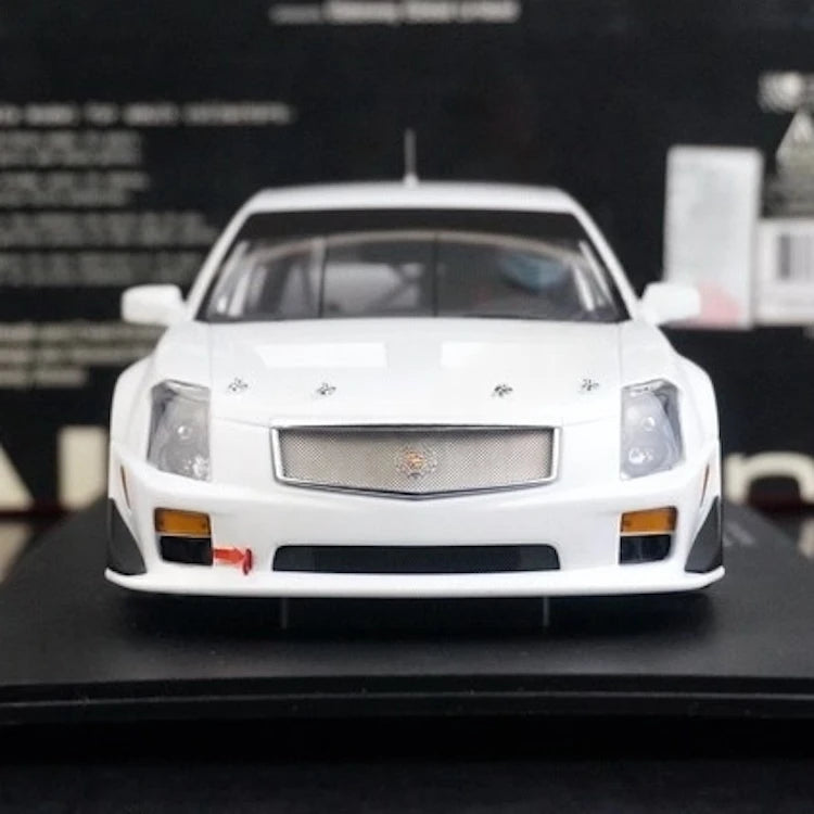 [Autoart] 1:18 Cadillac 2005 CTS-V White Model Car Resin