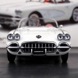 [AutoArt] 1:18 Chevrolet 1959 Corvette C1 White Model Car Die-Cast