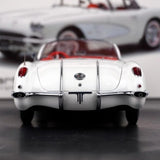[AutoArt] 1:18 Chevrolet 1959 Corvette C1 White Model Car Die-Cast