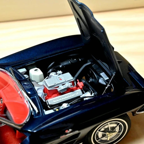 [AutoArt] 1:18 Chevrolet 1963 Corvette C2 Blue Model Car Die-Cast