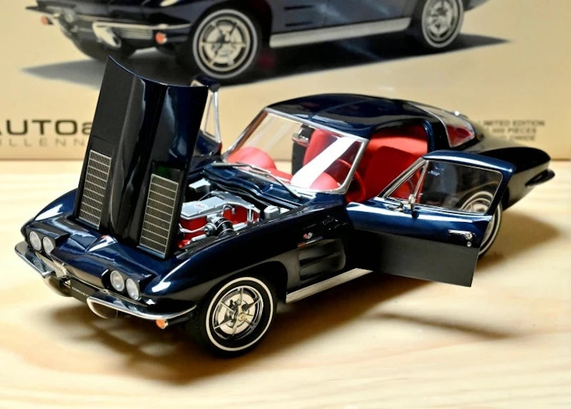 [AutoArt] 1:18 Chevrolet 1963 Corvette C2 Blue Model Car Die-Cast