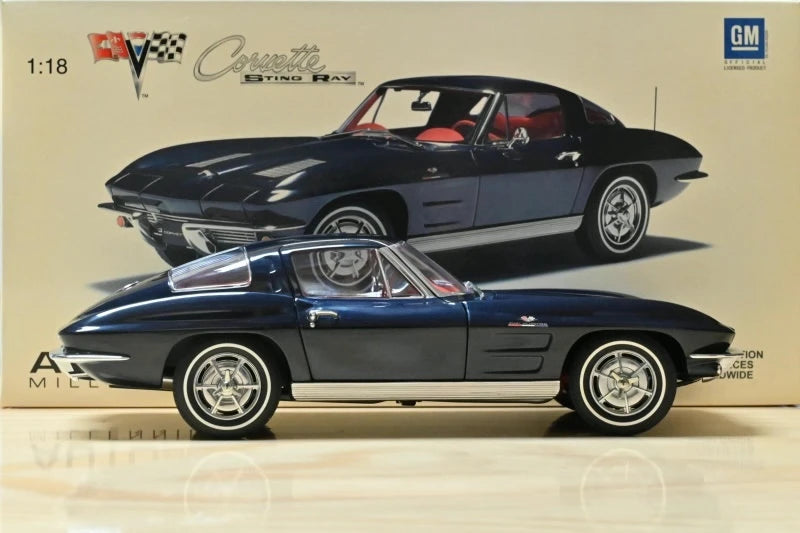[AutoArt] 1:18 Chevrolet 1963 Corvette C2 Blue Model Car Die-Cast