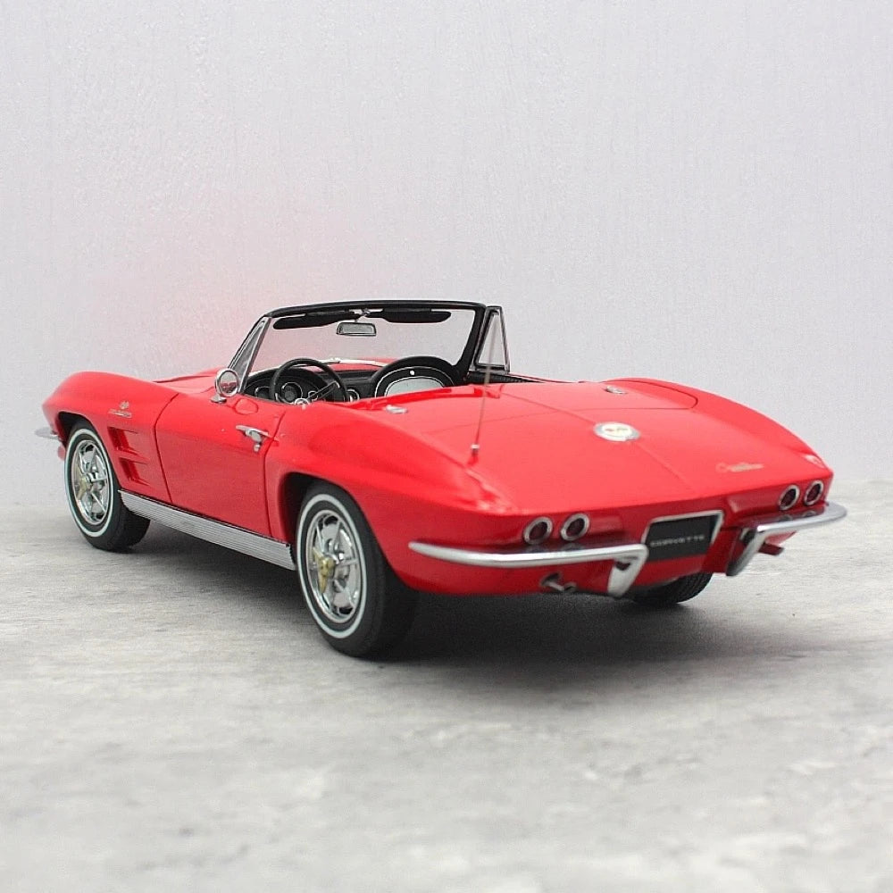 [AutoArt] 1:18 Chevrolet 1963 Corvette C2 Convertible Red Model Car Die-Cast