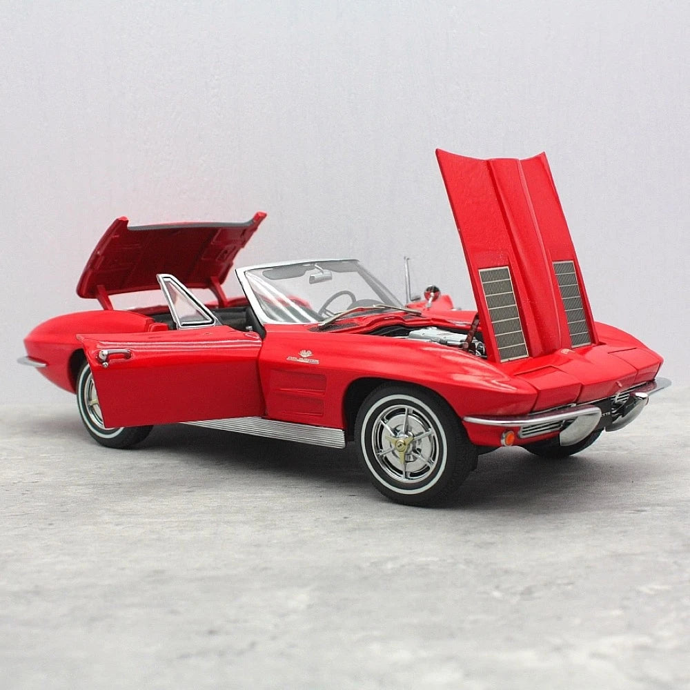 [AutoArt] 1:18 Chevrolet 1963 Corvette C2 Convertible Red Model Car Die-Cast