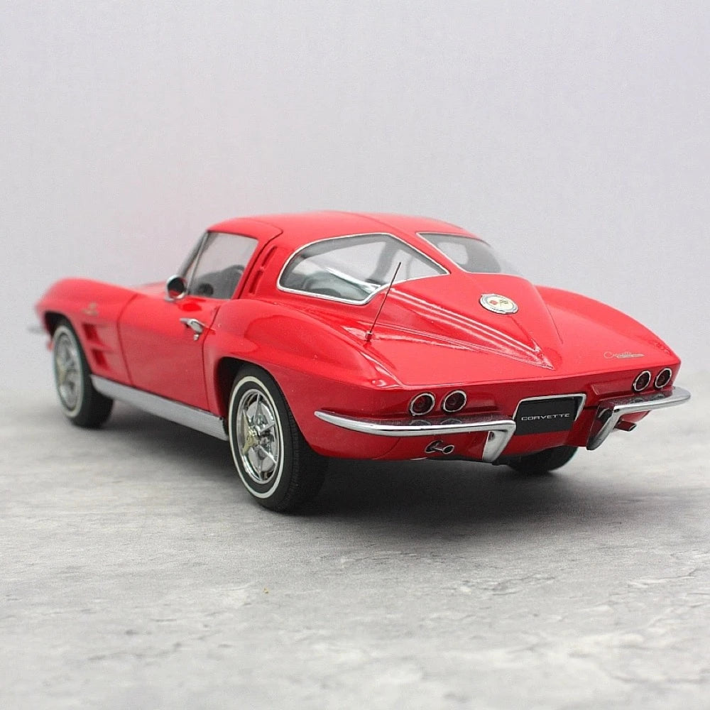 [AutoArt] 1:18 Chevrolet 1963 Corvette C2 Red Model Car Die-Cast