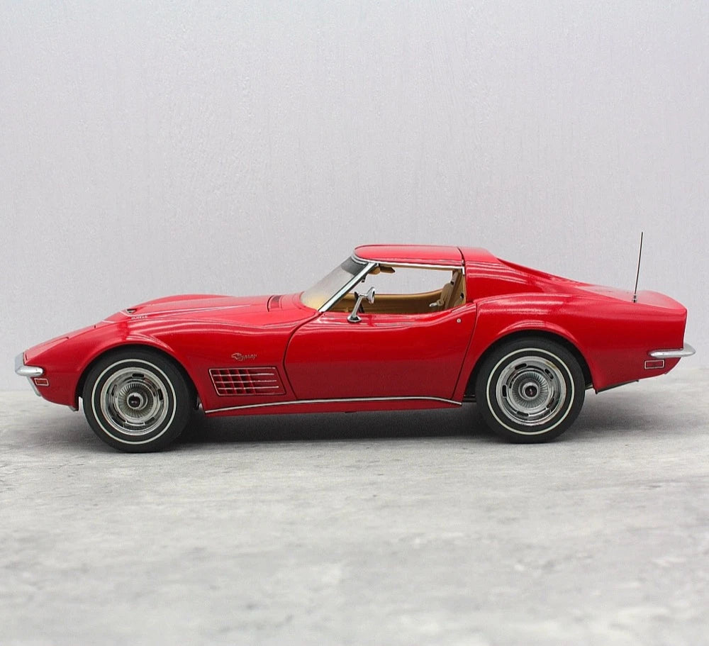 [AutoArt] 1:18 Chevrolet 1970 Corvette C3 Red Model Car Die-Cast