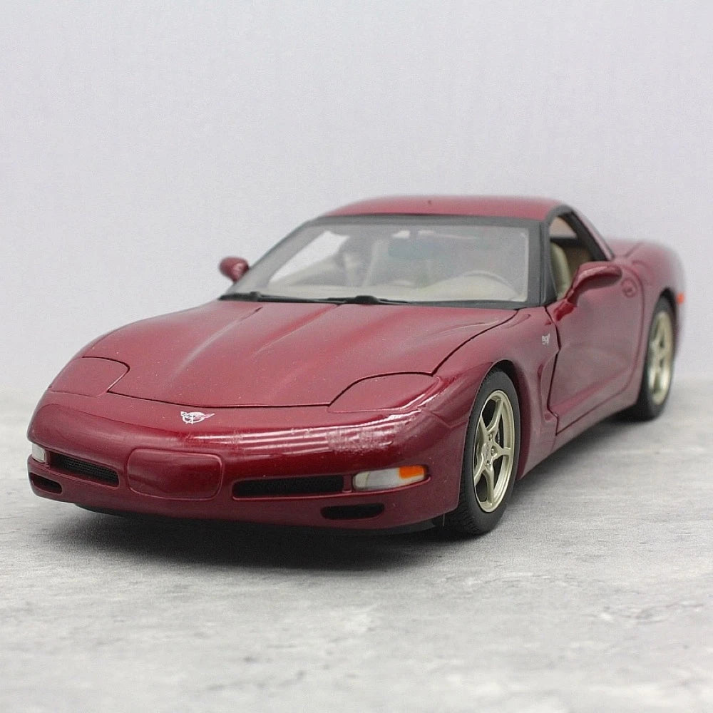 [AutoArt] 1:18 Chevrolet 2003 Corvette C5 Red Model Car Die-Cast