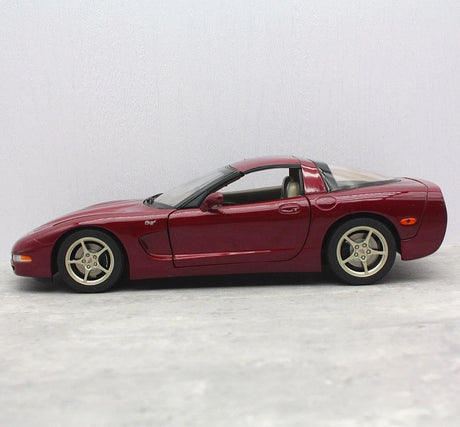 [AutoArt] 1:18 Chevrolet 2003 Corvette C5 Red Model Car Die-Cast
