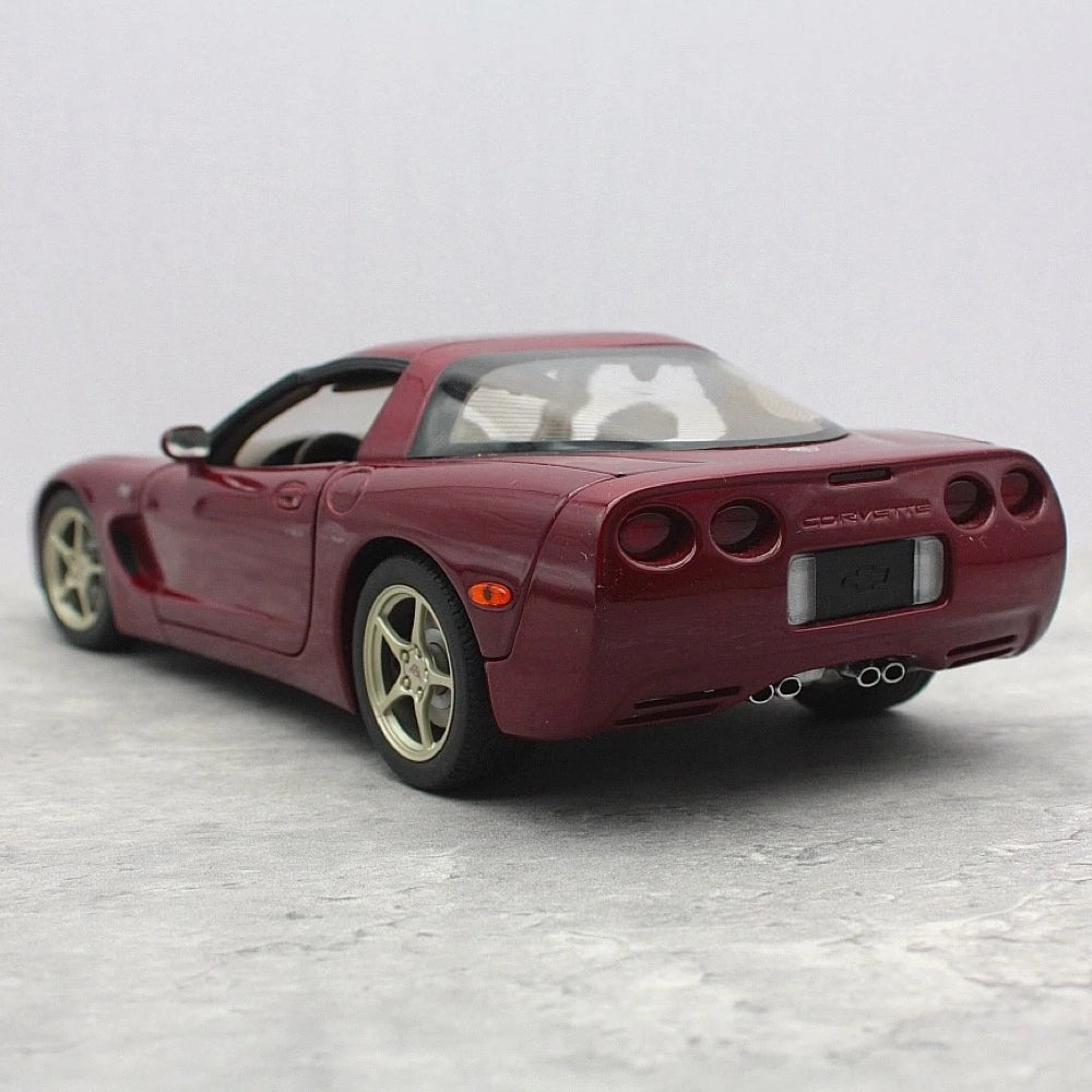 [AutoArt] 1:18 Chevrolet 2003 Corvette C5 Red Model Car Die-Cast