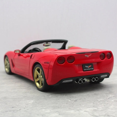 [AutoArt] 1:18 Chevrolet 2005 Corvette C6 Convertible Red Model Car Die-Cast