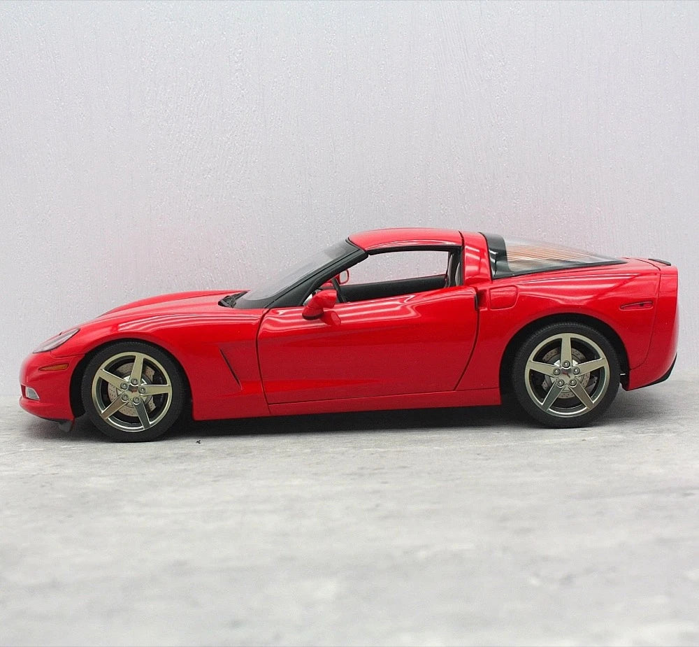 [AutoArt] 1:18 Chevrolet 2005 Corvette C6 Coupe rood modelauto Die-Cast