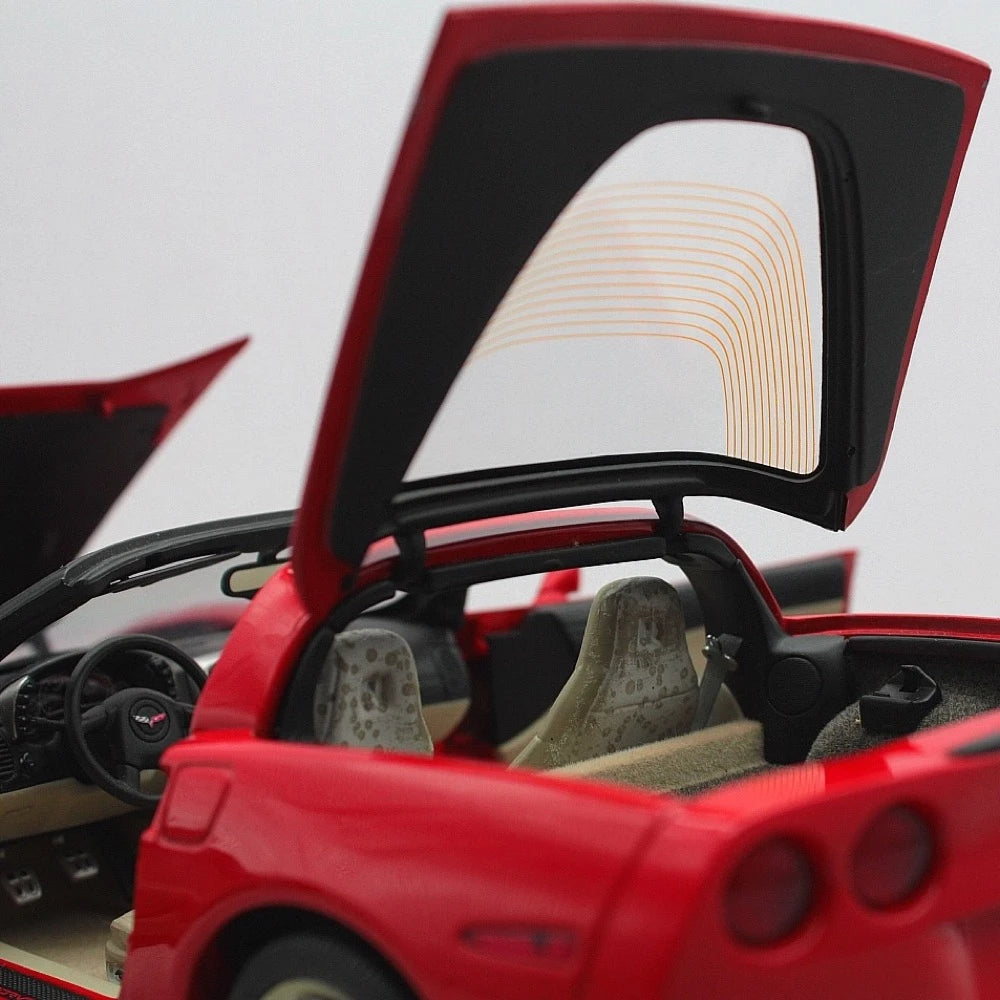 [AutoArt] 1:18 Chevrolet 2005 Corvette C6 Coupe Red Model Car Die-Cast