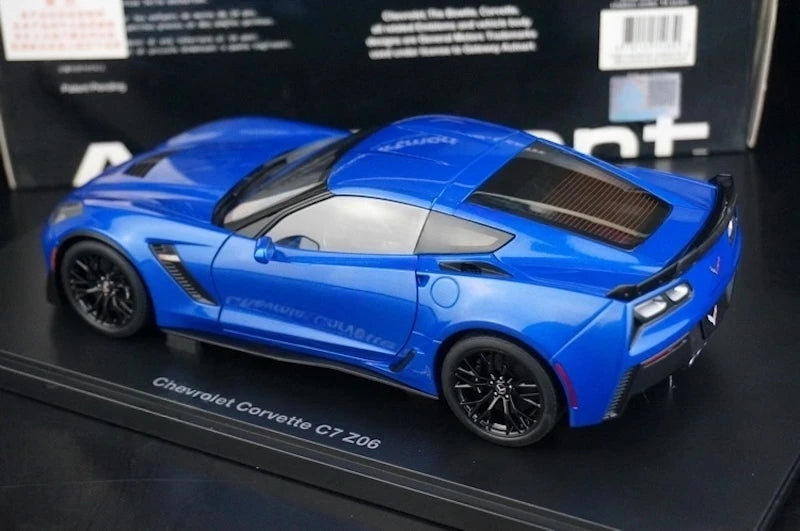 [AutoArt] 1:18 Chevrolet 2015 Corvette C7 Z06 Blue Model Car Die-Cast