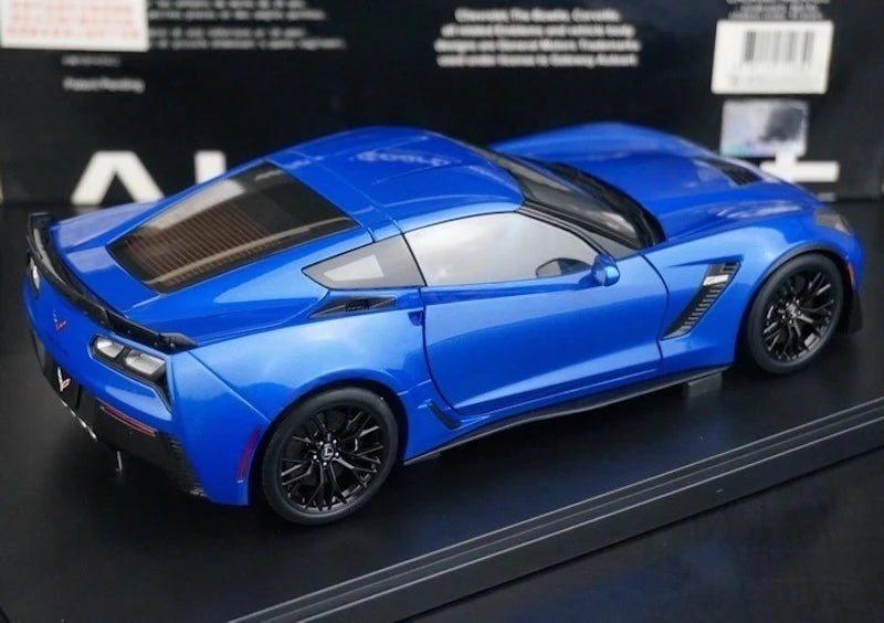 [AutoArt] 1:18 Chevrolet 2015 Corvette C7 Z06 Blue Model Car Die-Cast