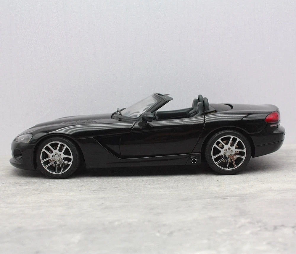 [Autoart] 1:18 Dodge 2003 Viper SRT-10 Roadster Black Model Car Die-Cast