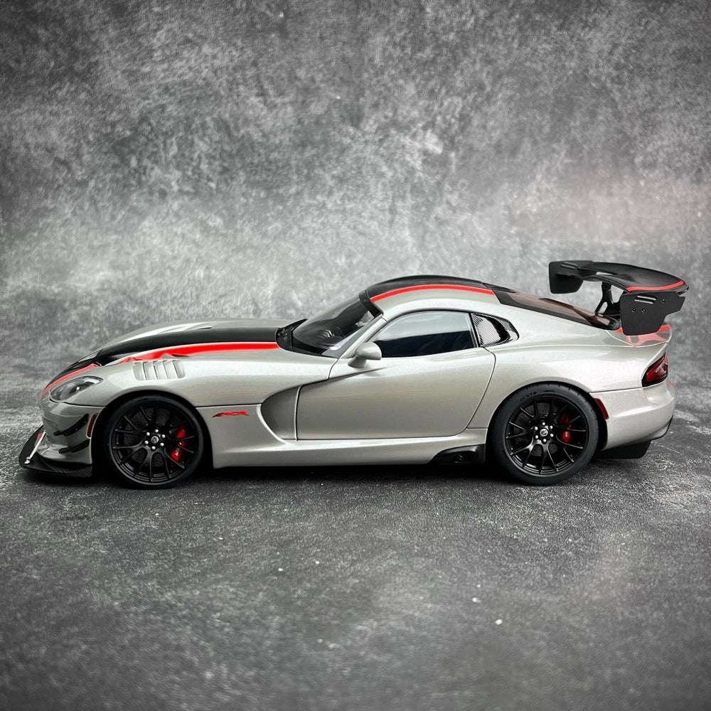 [Autoart] 1:18 Dodge 2017 Viper ACR Silver & Red Model Car Die-Cast