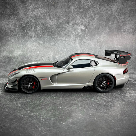 [Autoart] 1:18 Dodge 2017 Viper ACR Silver & Red Model Car Die-Cast