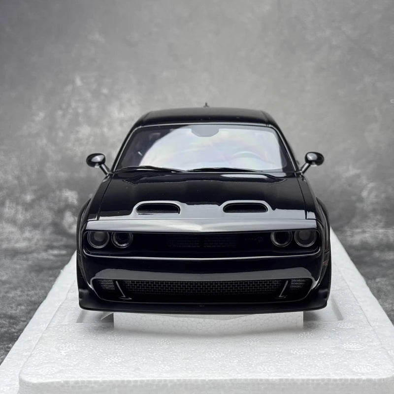 [Autoart] 1:18 Dodge 2022 Challenger SRT Jailbreak Black Model Car Die-Cast