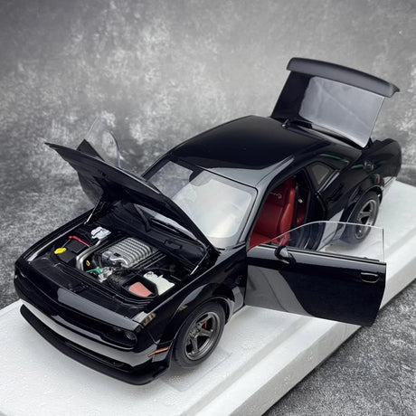 [Autoart] 1:18 Dodge 2022 Challenger SRT Jailbreak Black Model Car Die-Cast