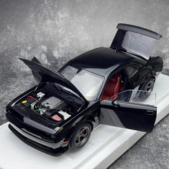 [Autoart] 1:18 Dodge 2022 Challenger SRT Jailbreak Black Model Car Die-Cast