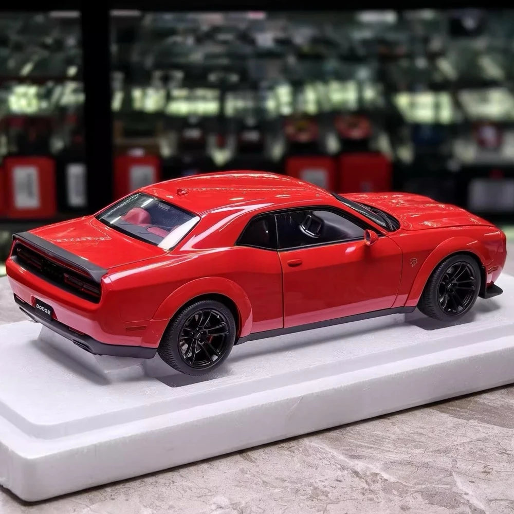 [Autoart] 1:18 Dodge 2022 Challenger SRT Jailbreak röd modellbil Die-Cast