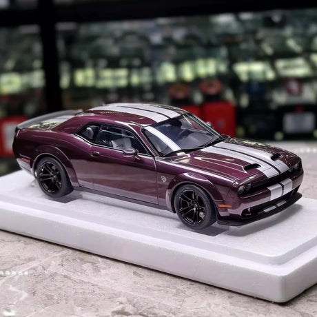 [Autoart] 1:18 Dodge 2022 Challenger SRT Jailbreak Purple Model Car Die-Cast