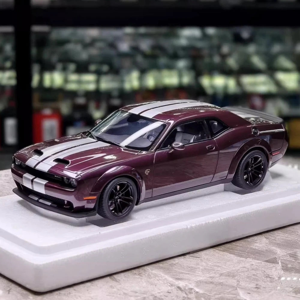[Autoart] 1:18 Dodge 2022 Challenger SRT Jailbreak Purple Model Car Die-Cast