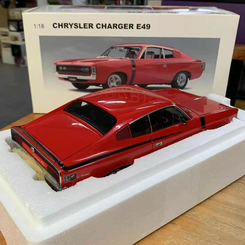 [Autoart] 1:18 Dodge Chrysler 1972 Charger E49 Red Model Car Die-Cast