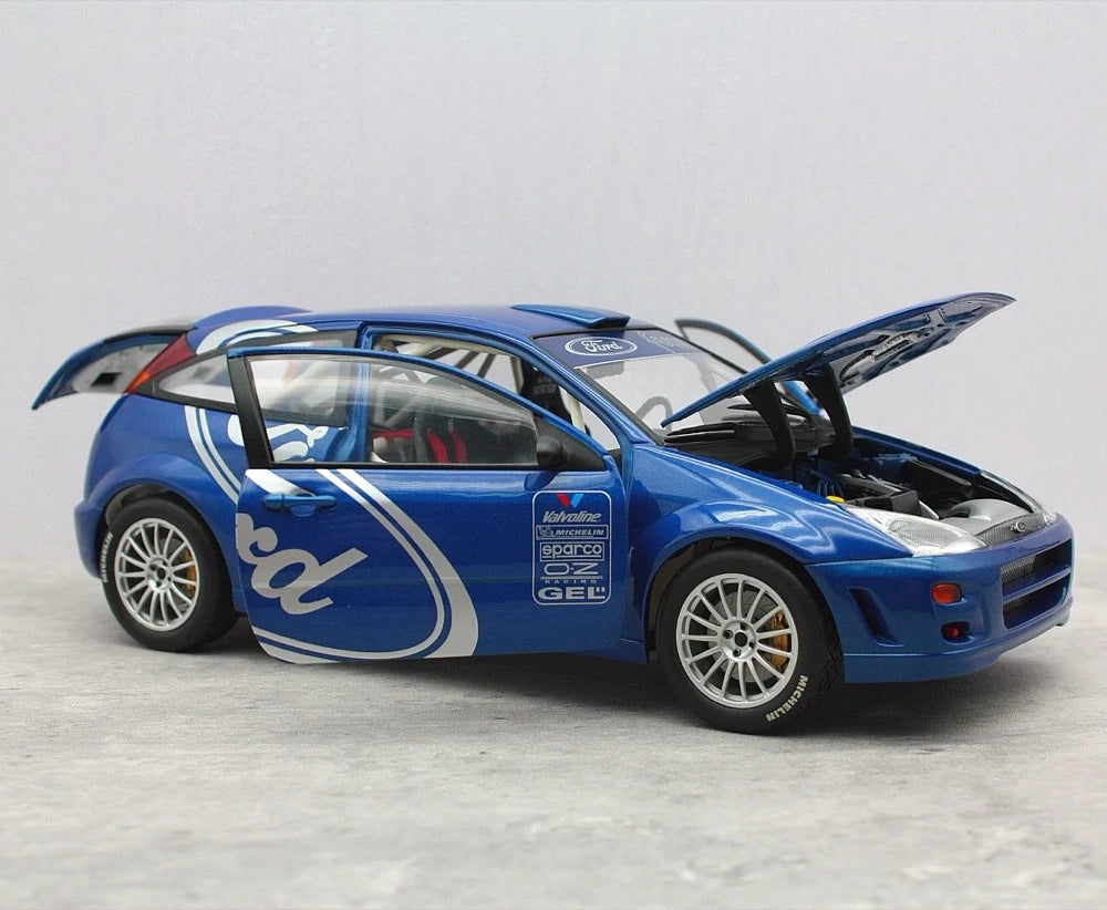 [AutoArt] 1:18 Ford 1999 Focus WRC Model Car Die-Cast