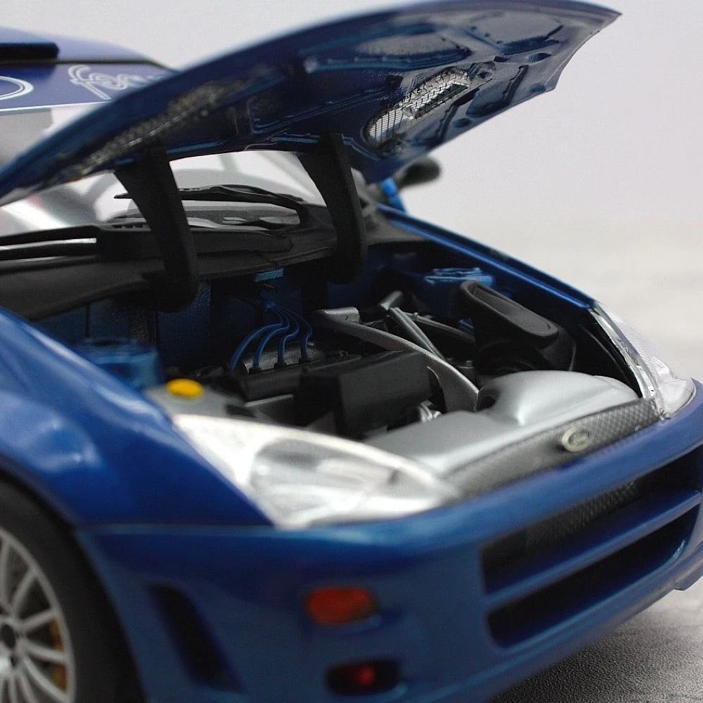 [AutoArt] 1:18 Ford 1999 Focus WRC モデルカー Die-Cast