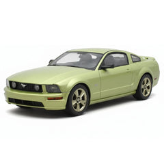 [AutoArt] 1:18 Ford 2005 Mustang GT Green Model Car Die-Cast