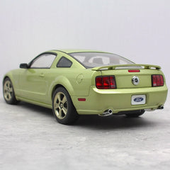[AutoArt] 1:18 Ford 2005 Mustang GT Green Model Car Die-Cast