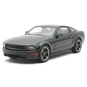 AutoArt Ford 2008 Mustang Bullitt GT ブラック 1:18 – コレクション向けダイキャストミニカー