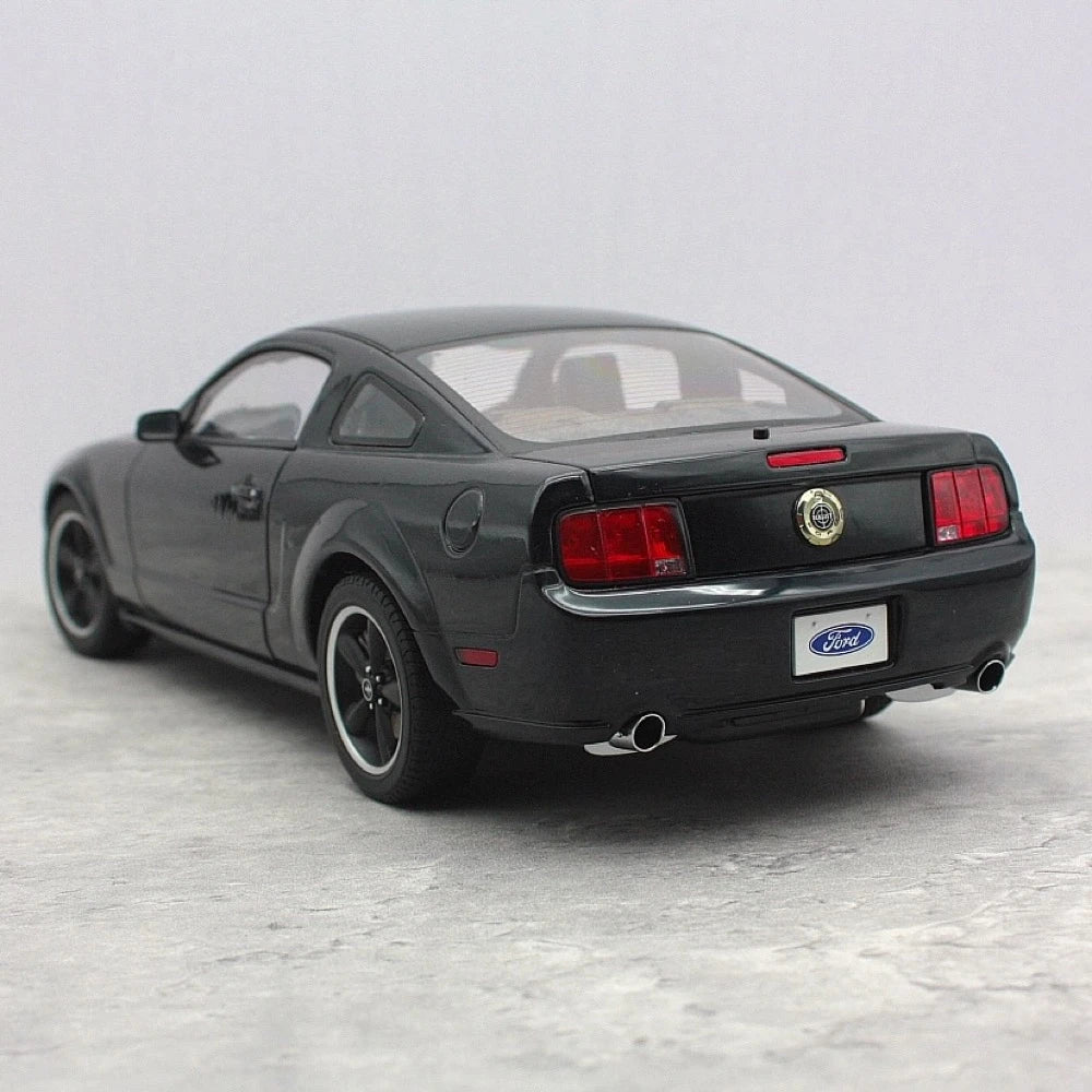 [AutoArt] 1:18 Ford 2008 Mustang Bullitt GT Black Model Car Die-Cast