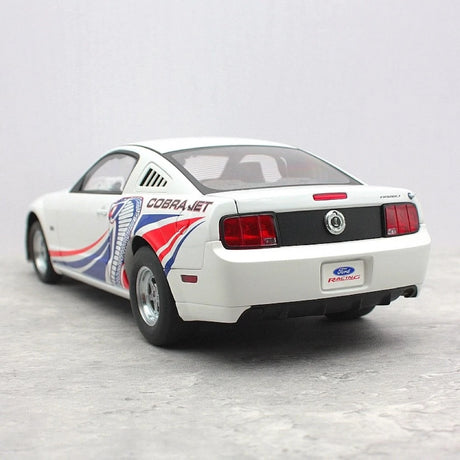 [AutoArt] 1:18 Ford 2008 Mustang Cobra Jet Model Car Die-Cast