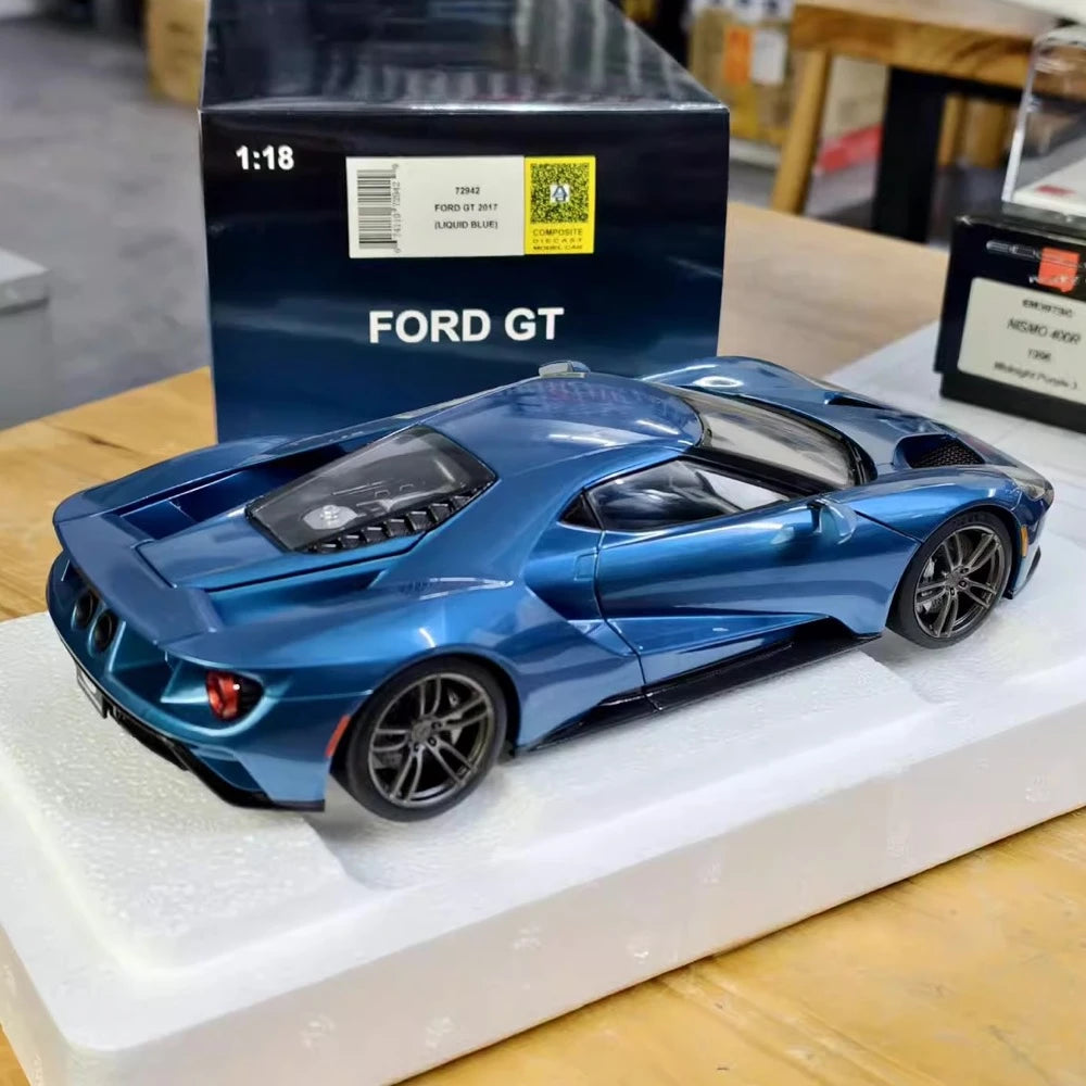 [AutoArt] 1:18 Ford 2017 GT Blue Model Car Die-Cast