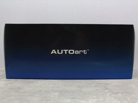 [AutoArt] 1:18 Ford 2017 GT Red Model Car Die-Cast