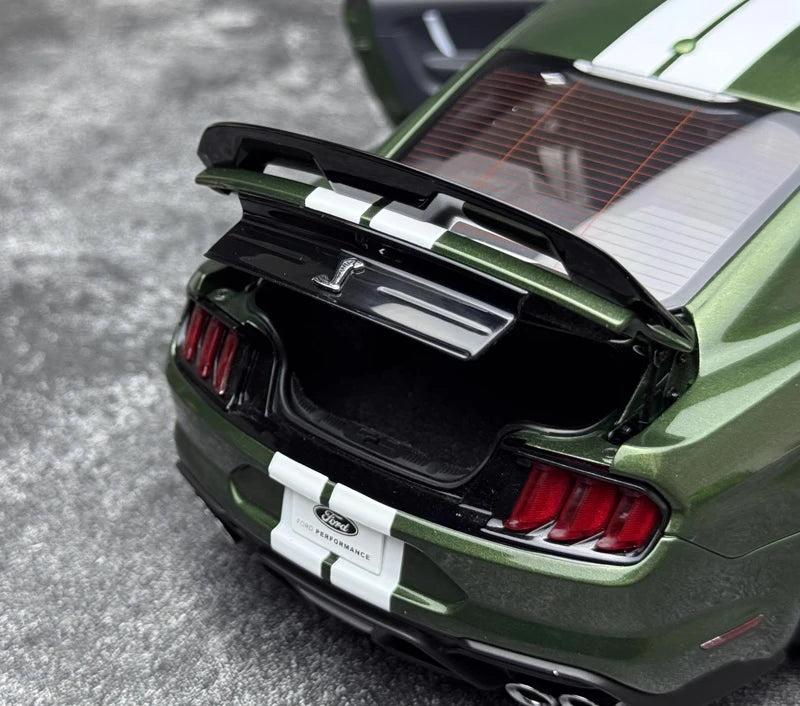 [AutoArt] 1:18 Ford 2020 Mustang Shelby GT500 Green Model Car Die-Cast