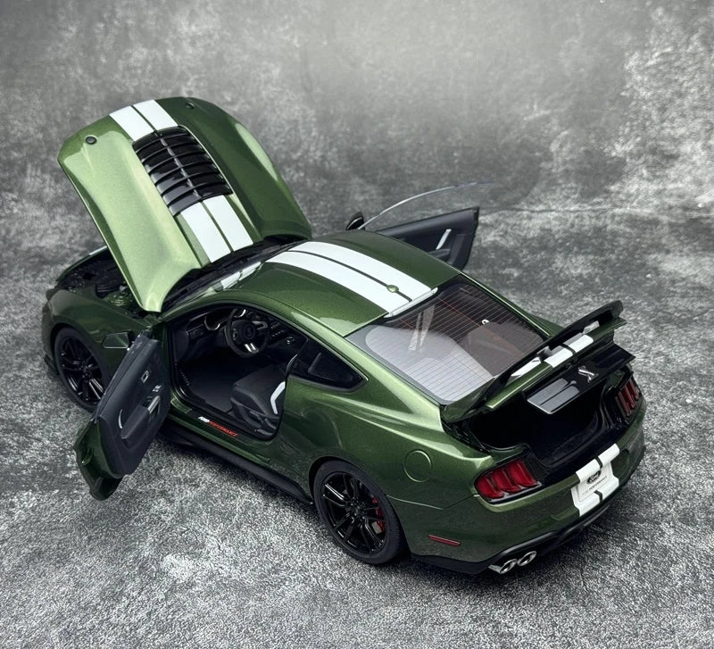 [AutoArt] 1:18 Ford 2020 Mustang Shelby GT500 Green Model Car Die-Cast