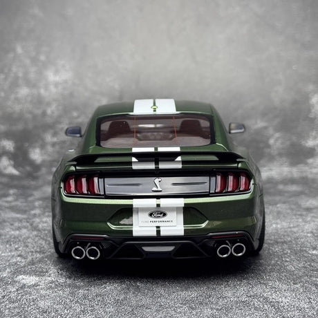 [AutoArt] 1:18 Ford 2020 Mustang Shelby GT500 Green Model Car Die-Cast