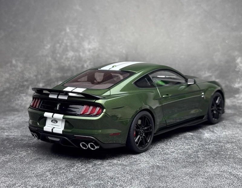 [AutoArt] 1:18 Ford 2020 Mustang Shelby GT500 Green Model Car Die-Cast