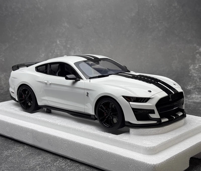 [AutoArt] 1:18 Ford 2020 Mustang Shelby GT500 blanc voiture miniature Die-Cast