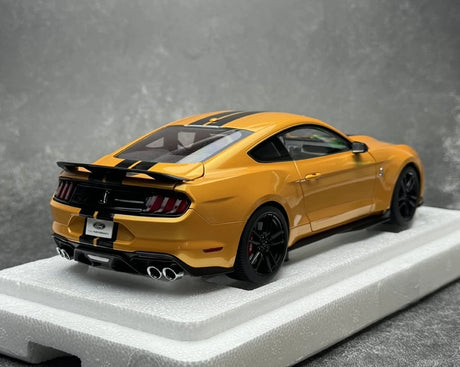 [AutoArt] 1:18 Ford 2020 Mustang Shelby GT500 Yellow Model Car Die-Cast