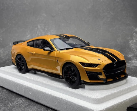 [AutoArt] 1:18 Ford 2020 Mustang Shelby GT500 Yellow Model Car Die-Cast