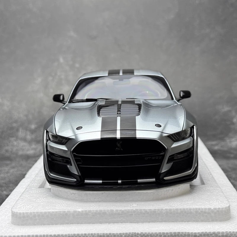 [AutoArt] 1:18 Ford 2020 Mustang Shelby GT500 Silver Model Car Die-Cast