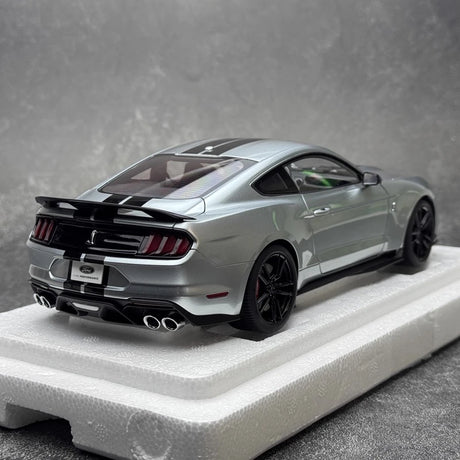 [AutoArt] 1:18 Ford 2020 Mustang Shelby GT500 Silver Model Car Die-Cast