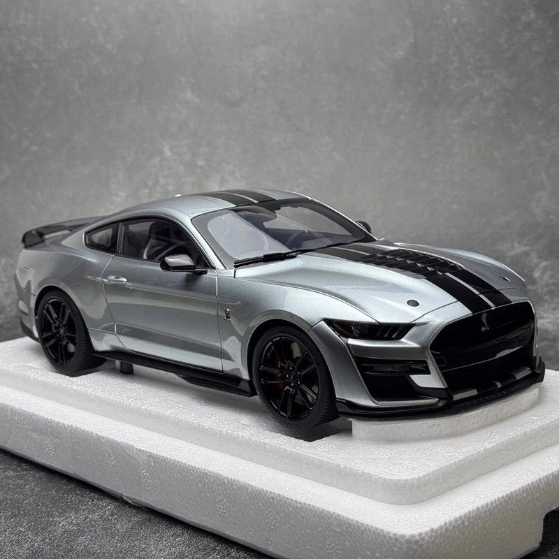 [AutoArt] 1:18 Ford 2020 Mustang Shelby GT500 Silver Model Car Die-Cast